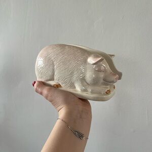 Vintage Pig Napkin Holder